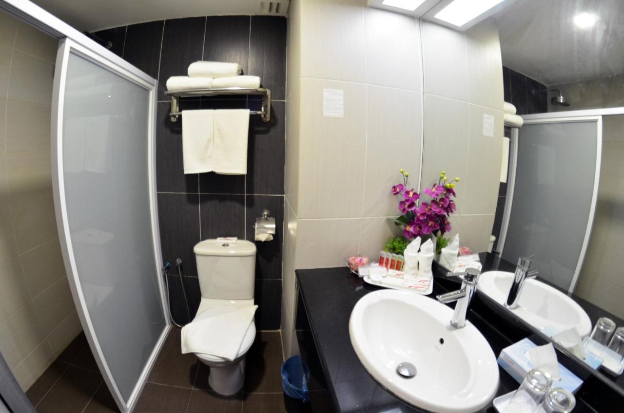 Hotel Sentral Johor Bahru @ Woodland Causeway Exteriör bild